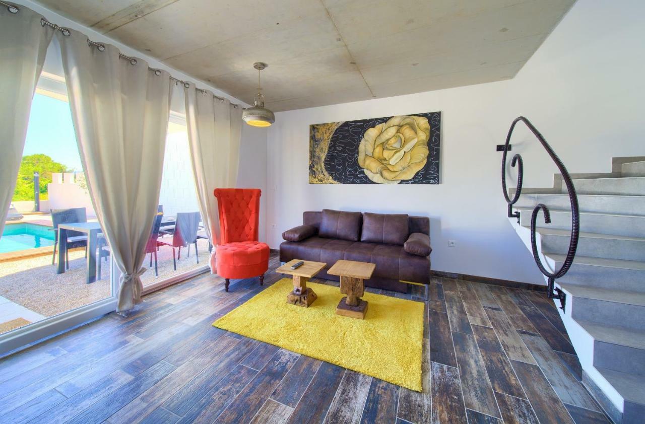 Pax Houses Vrh  Екстер'єр фото