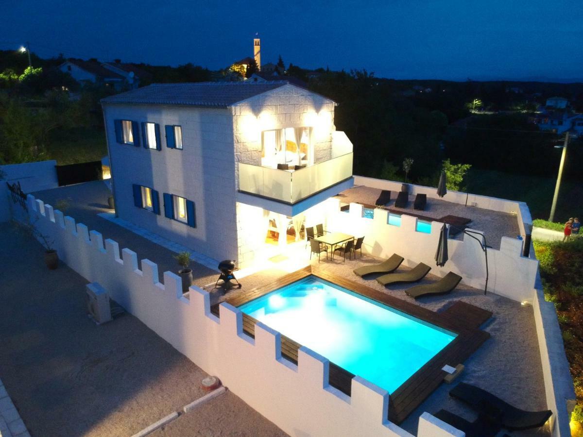 Pax Houses Vrh  Екстер'єр фото